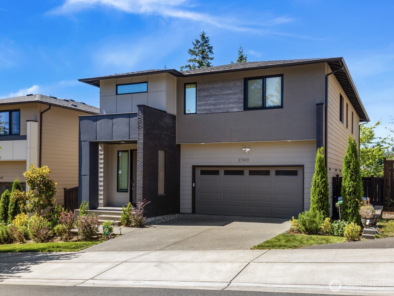 27415 216th Place SE, Maple Valley, WA 98038