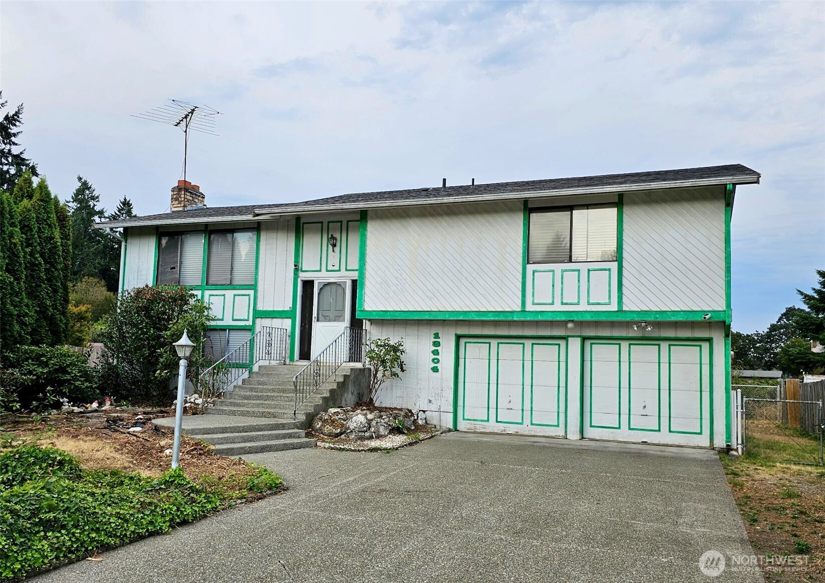 13404 8th Avenue E, Tacoma, WA 98445