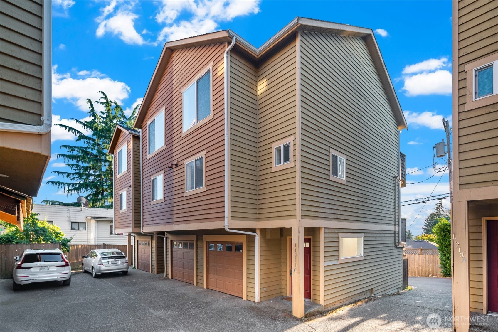 11211 Greenwood Avenue N, Seattle, WA 98133