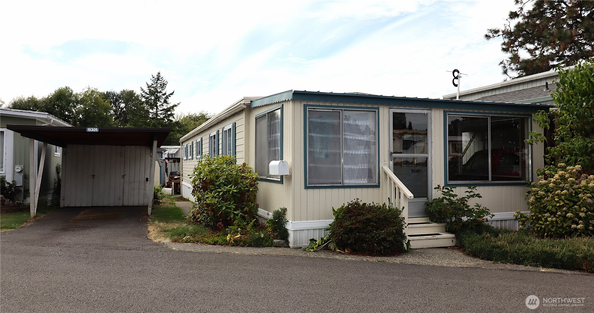 18305 35th Avenue S, SeaTac, WA 98188