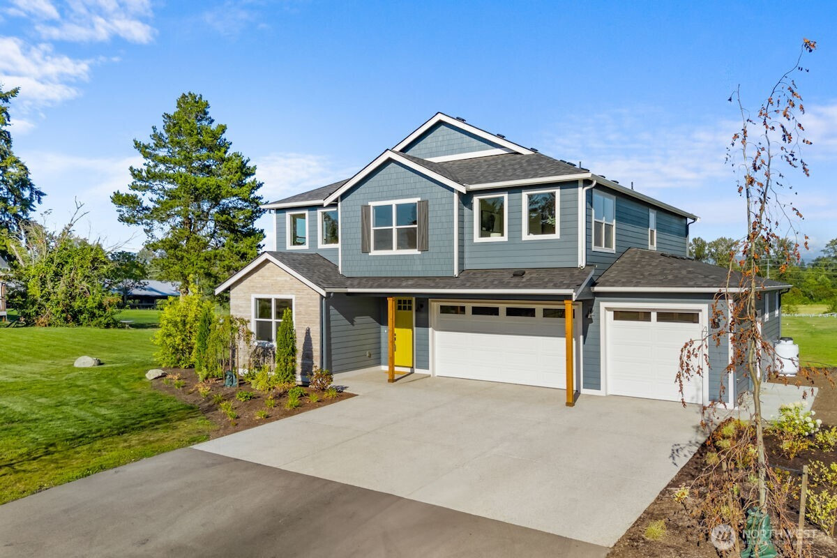 17619 11TH Avenue NE, Arlington, WA 98223