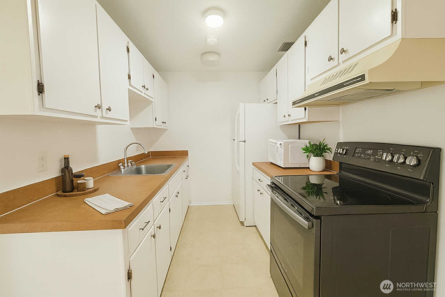 310 S 174th Place, Burien, WA 98148