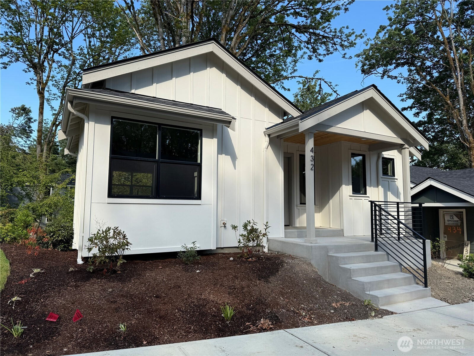 432 20th Ave, Kirkland, WA 98033