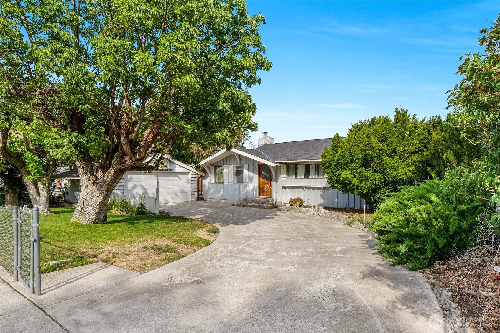118 Hemlock Street N, Soap Lake, WA 98851