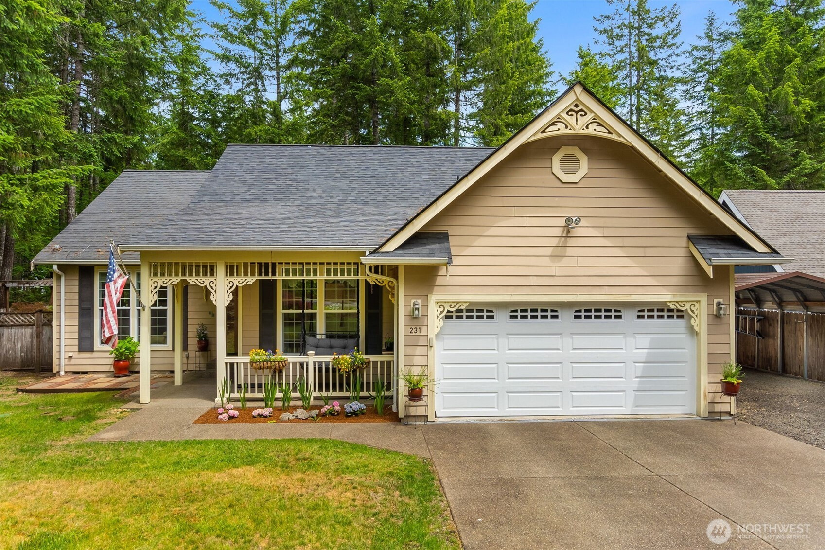 231 N Mountain View Drive, Hoodsport, WA 98548