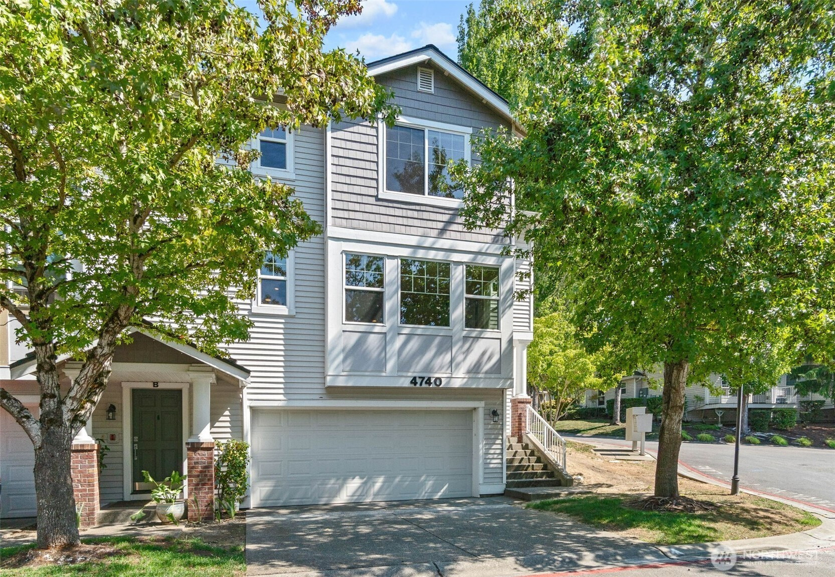 4740 Lake Place S, Renton, WA 98055