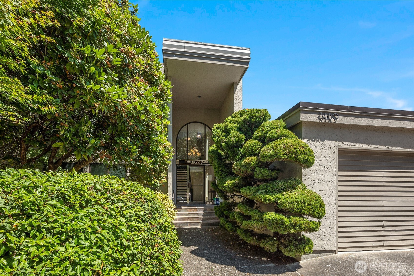 3650 26th Place W, Seattle, WA 98199