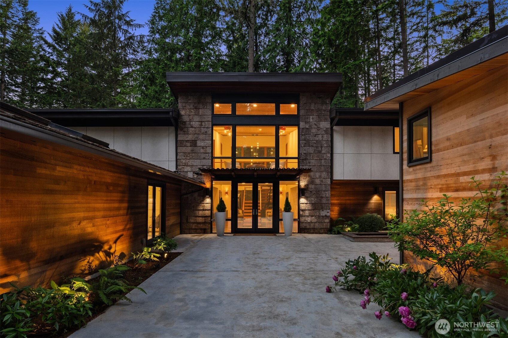 12741 NE 39th Street, Bellevue, WA 98005