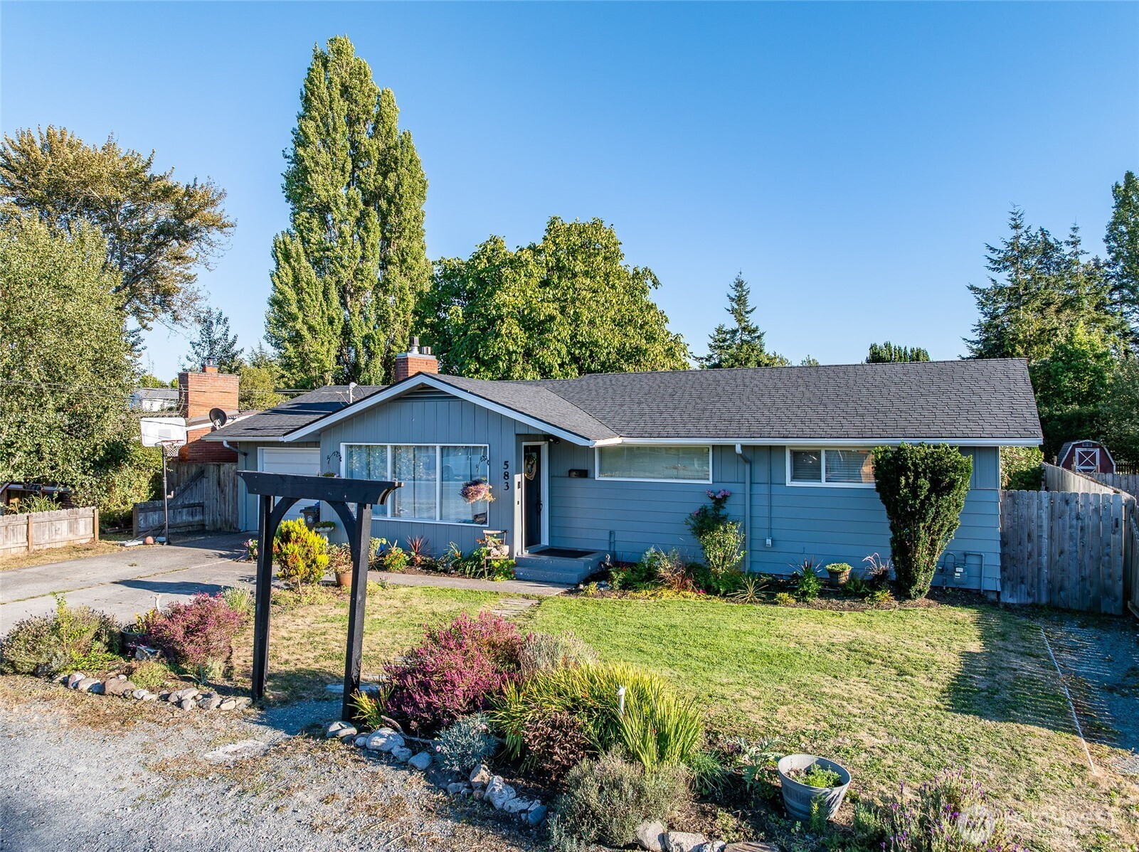 583 SE 6th Avenue, Oak Harbor, WA 98277