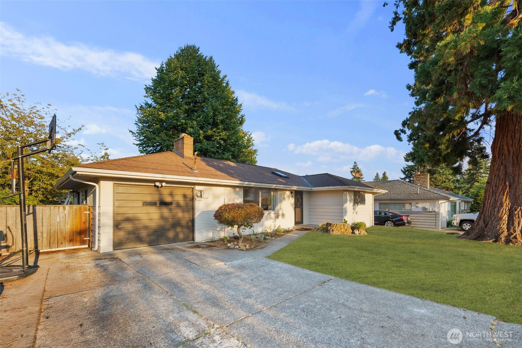 11644 19th Avenue SW, Burien, WA 98146