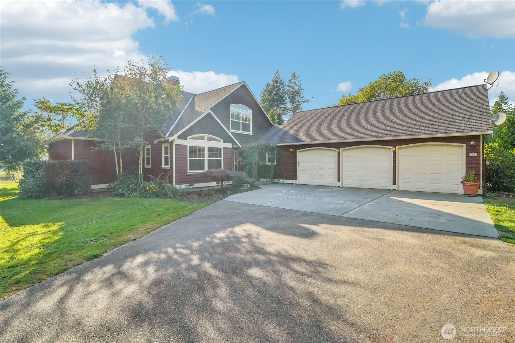 14827 Three Lakes Road, Snohomish, WA 98290
