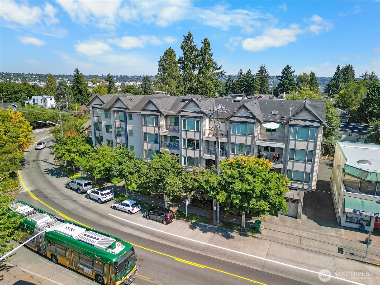 3121 W Government Way, Seattle, WA 98199