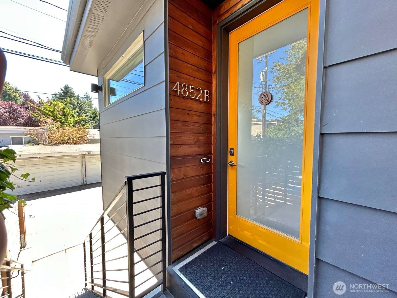 4852 40th Avenue SW, Seattle, WA 98116