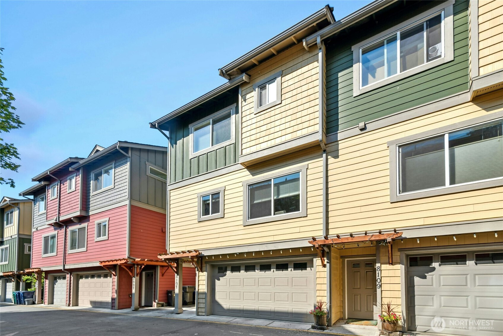 8107 165th Lane NE, Redmond, WA 98052