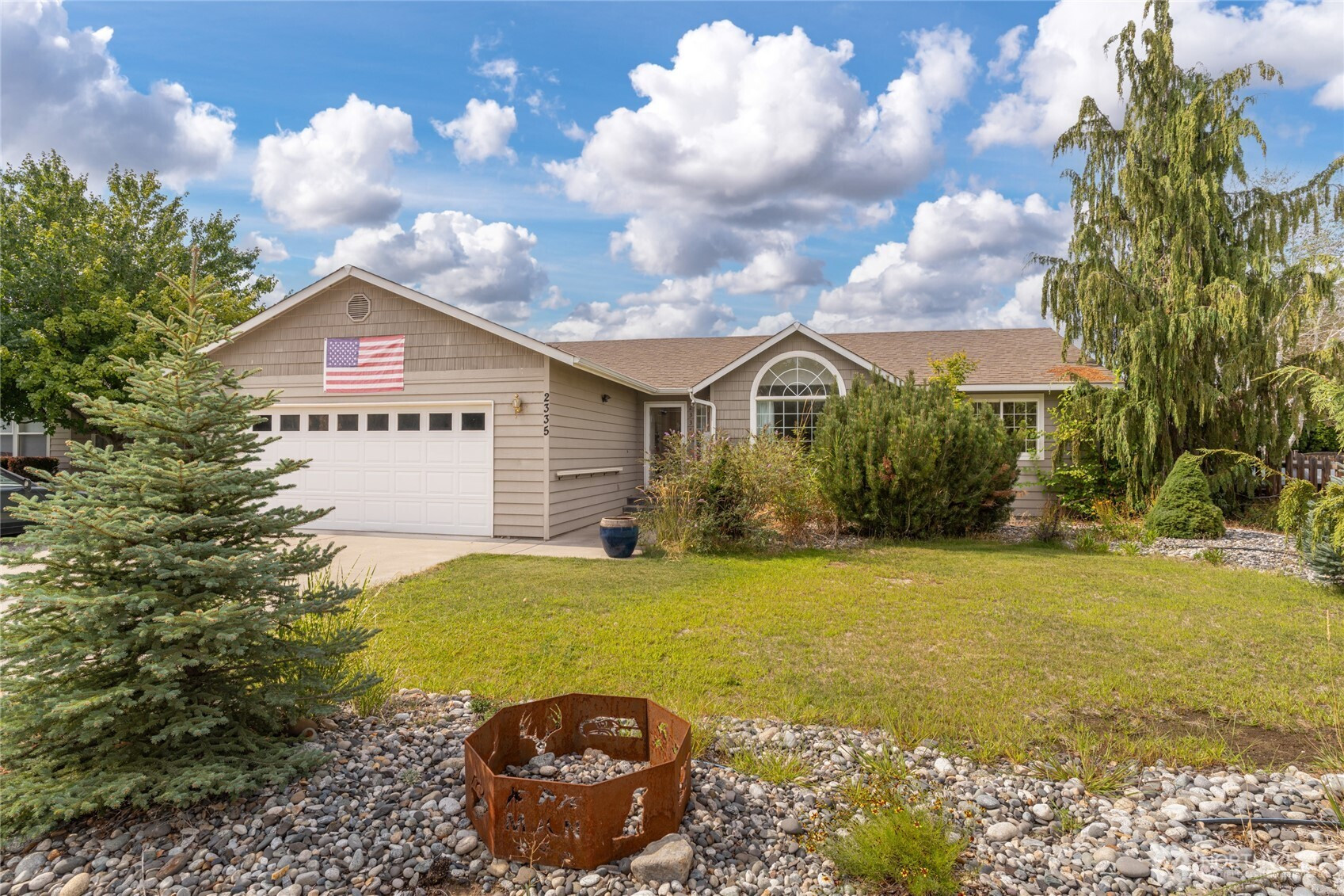 2335 Veedol Drive, East Wenatchee, WA 98802