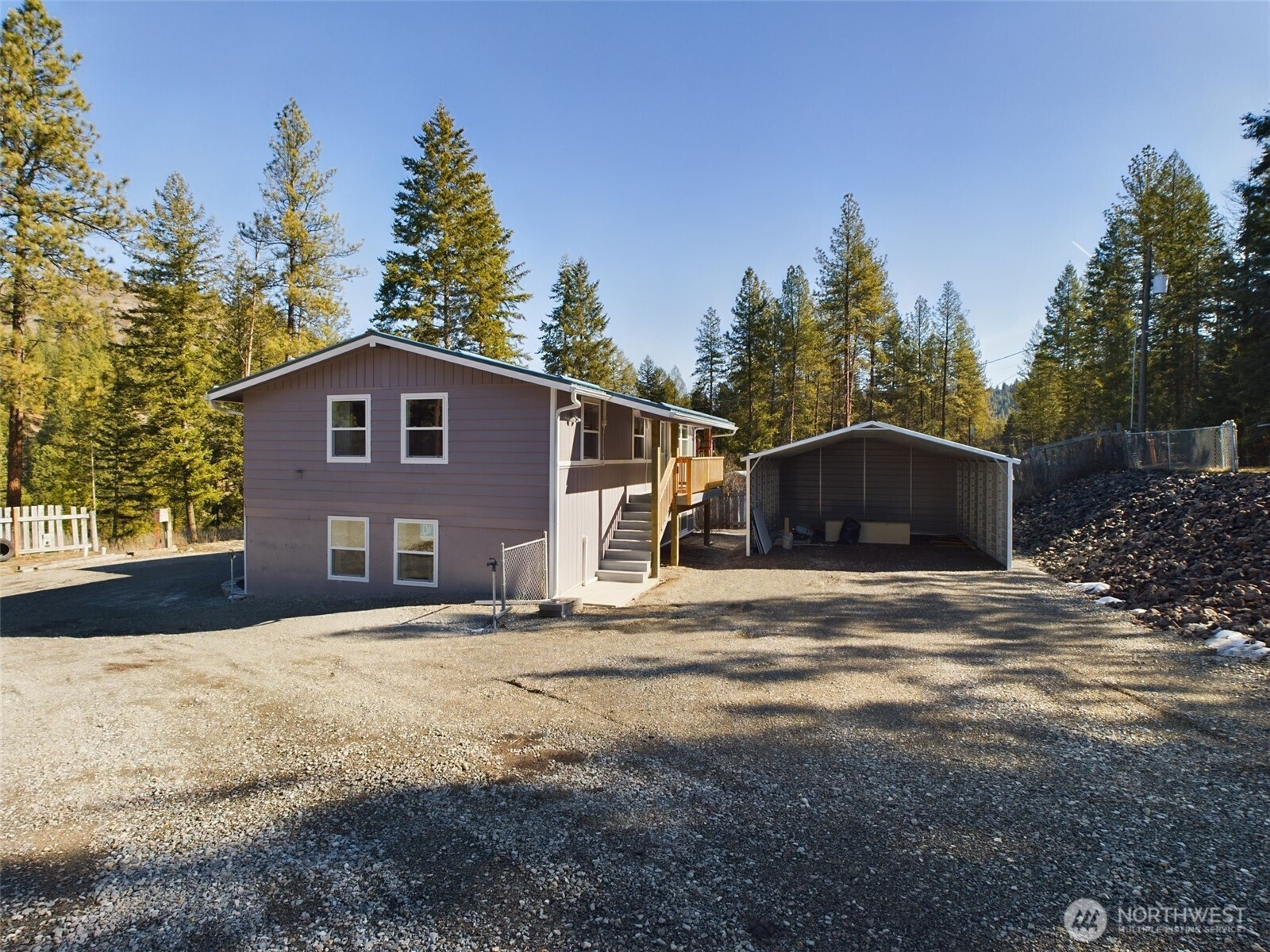 9 Pine Grove Street, Republic, WA 99166