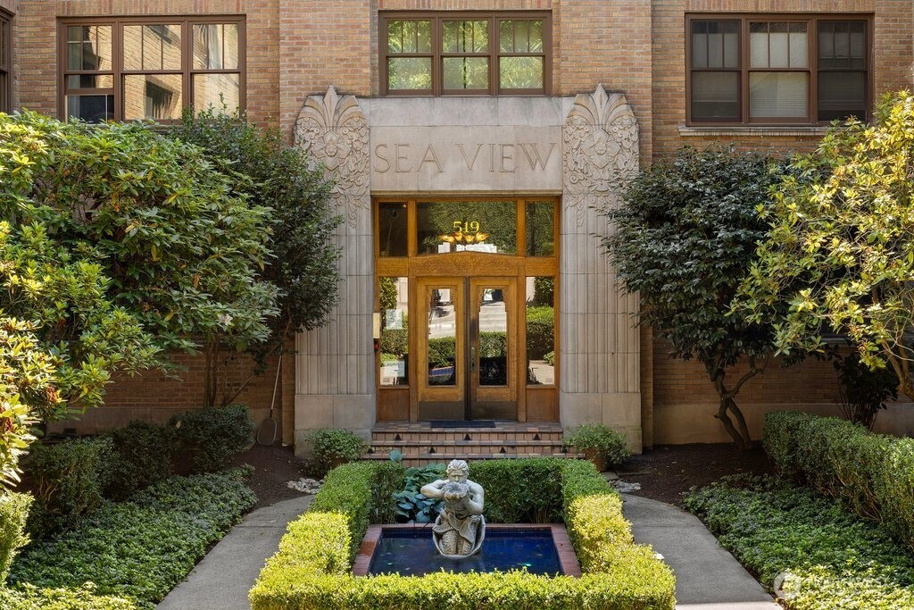 519 W Roy Street, Seattle, WA 98119