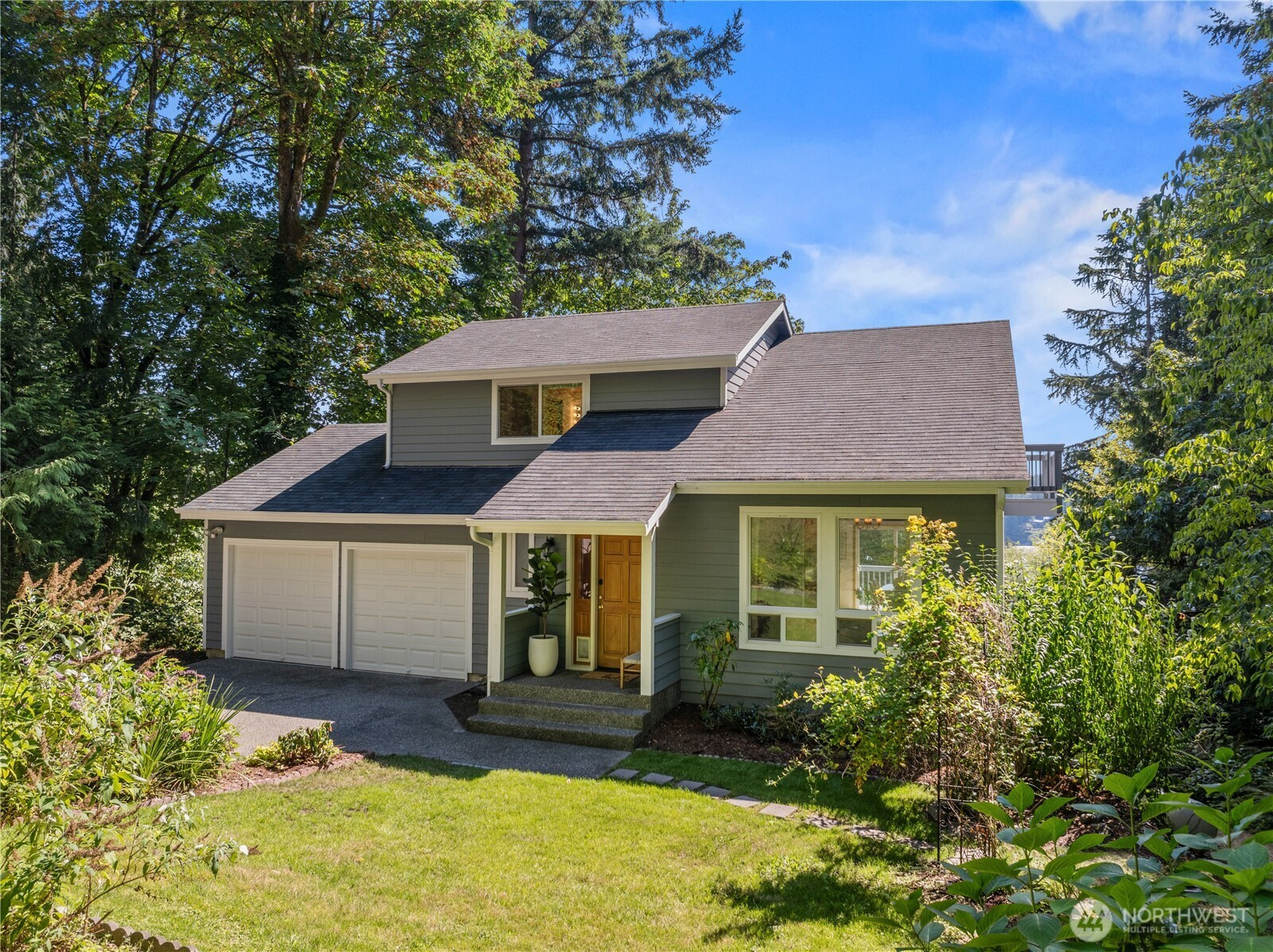17880 Purves Avenue NE, Suquamish, WA 98392