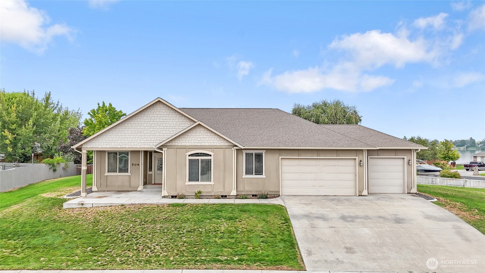 509 N Bluff West Drive, Moses Lake, WA 98837