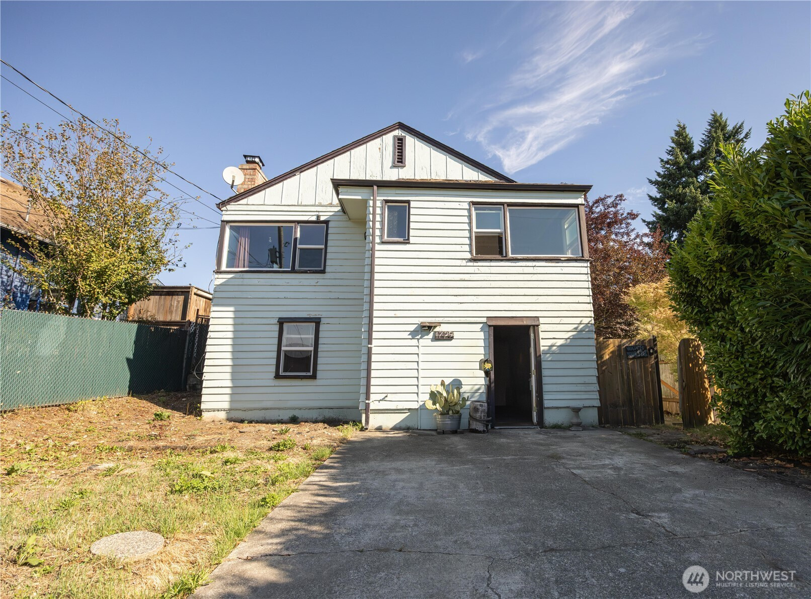 1729 S 43rd St, Tacoma, WA 98418