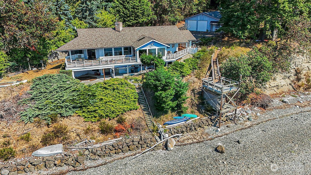 221 Madrona Road, Nordland, WA 98358