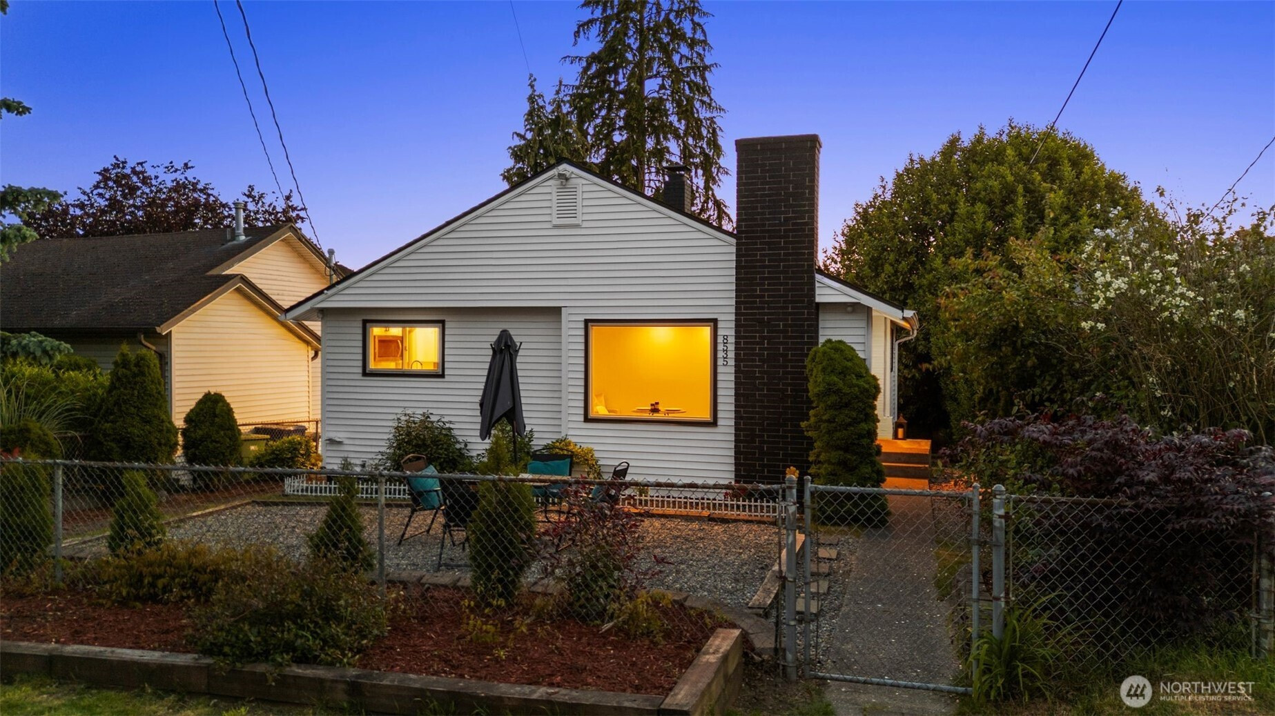 8535 16th Avenue NW, Seattle, WA 98117