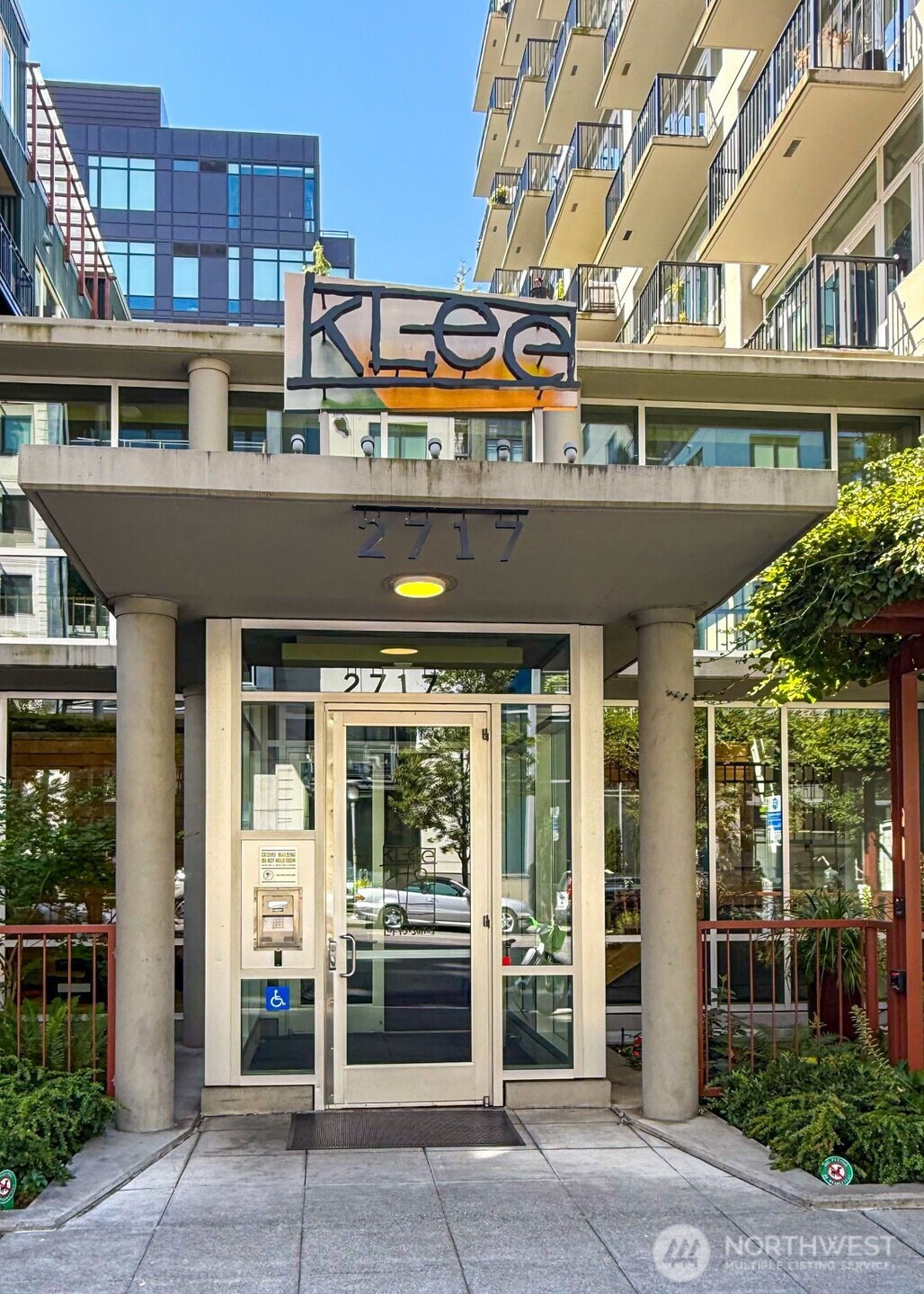 2717 Western Avenue, Seattle, WA 98121