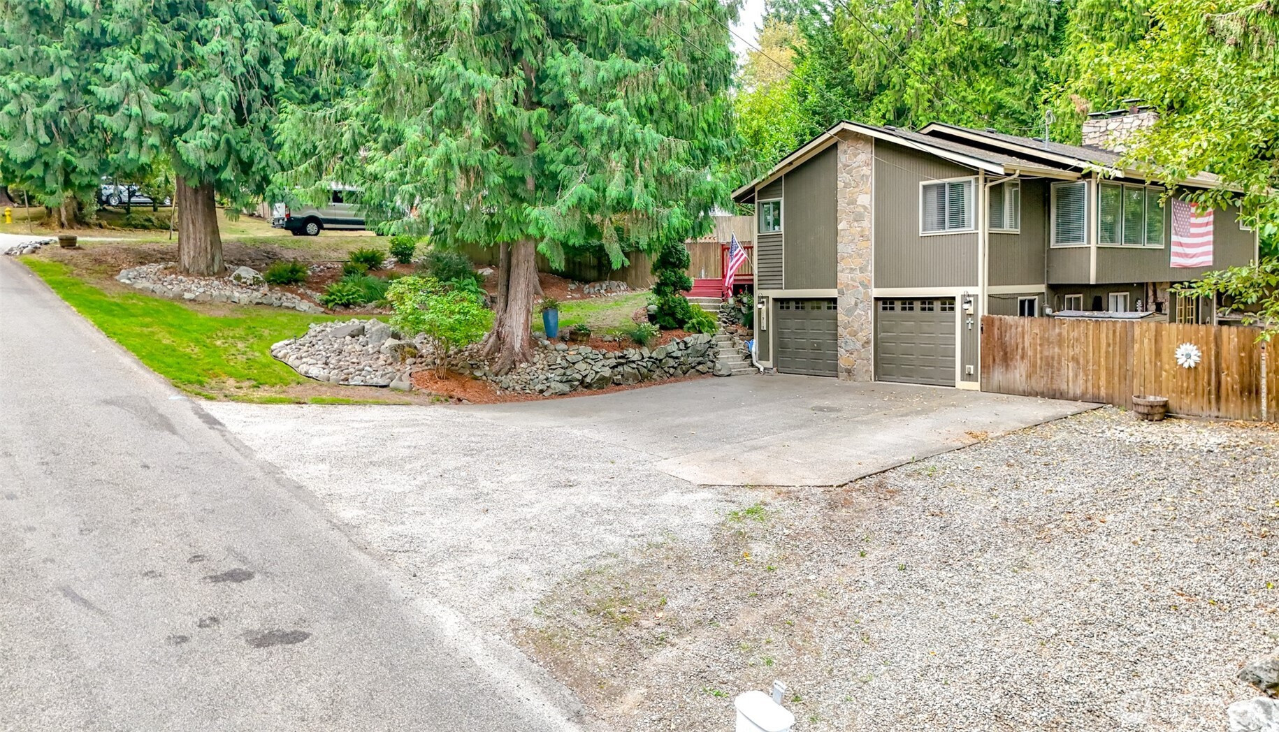 1918 9th Street SE, Puyallup, WA 98372