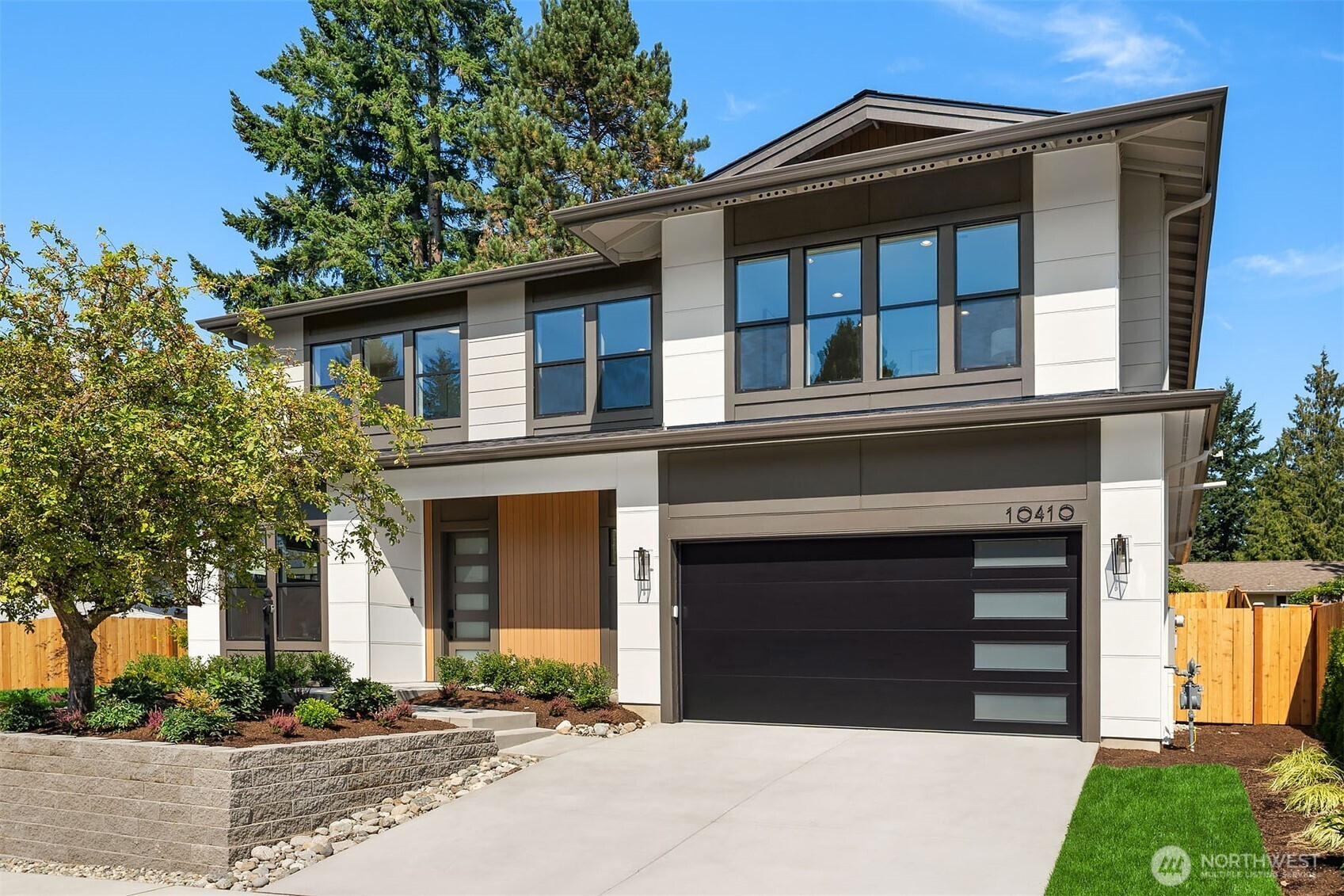 10410 NE 142nd Street, Kirkland, WA 98034