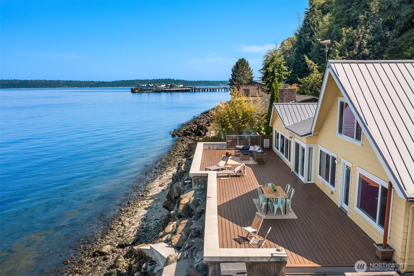 10843 Point Vashon Drive SW, Vashon, WA 98070