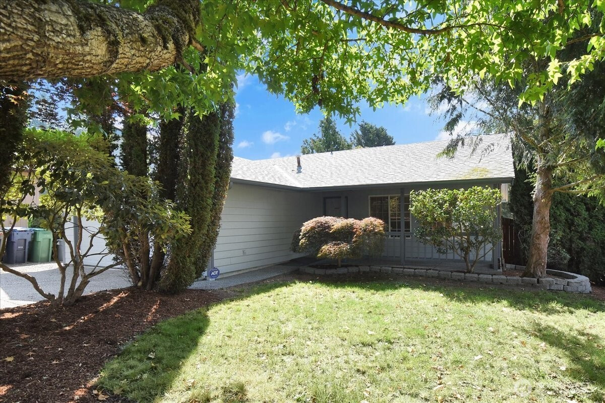 8918 1st Street SE, Lake Stevens, WA 98258