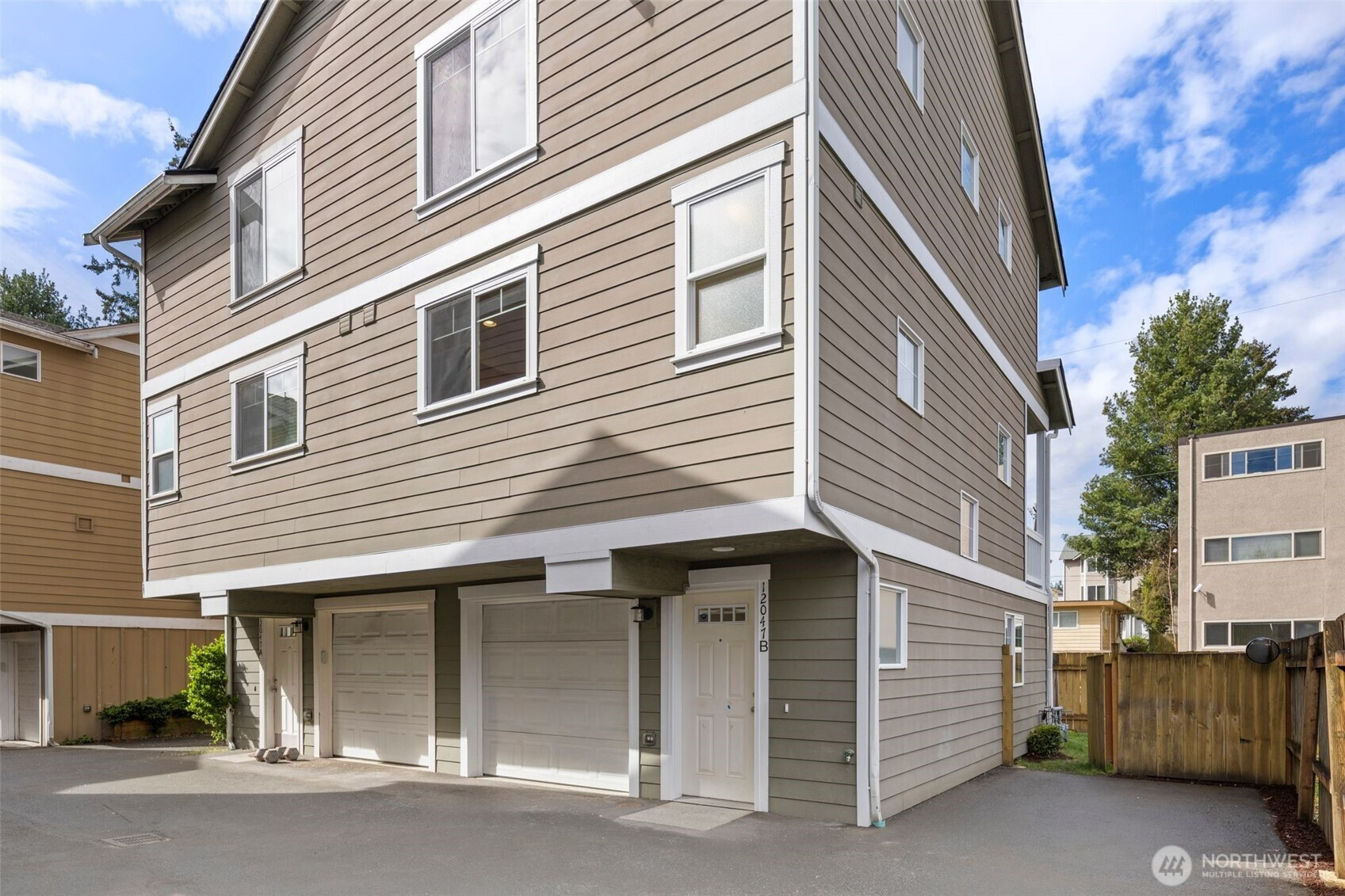 12047 33rd Avenue NE, Seattle, WA 98125