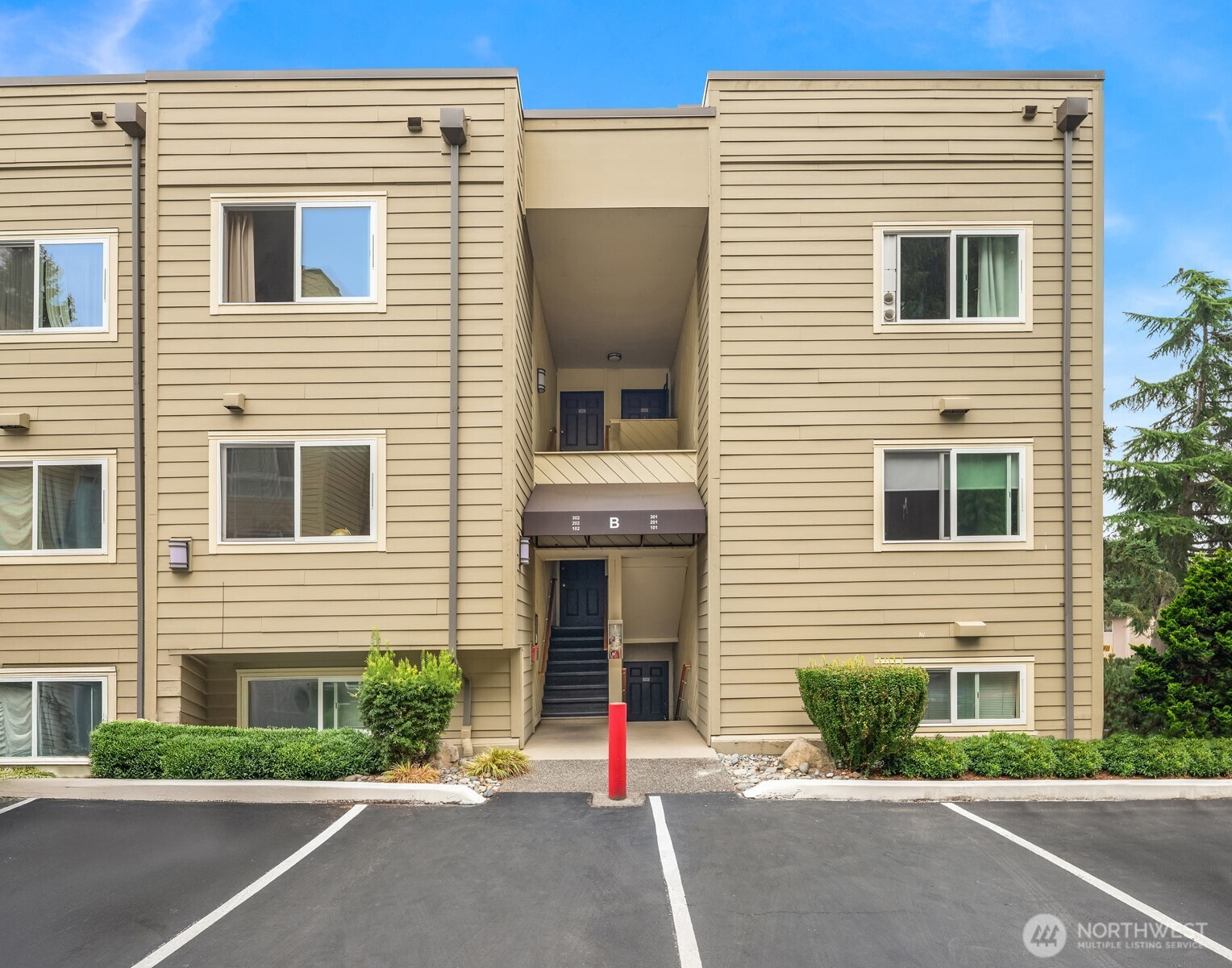 5834 NE 75th Street, Seattle, WA 98115