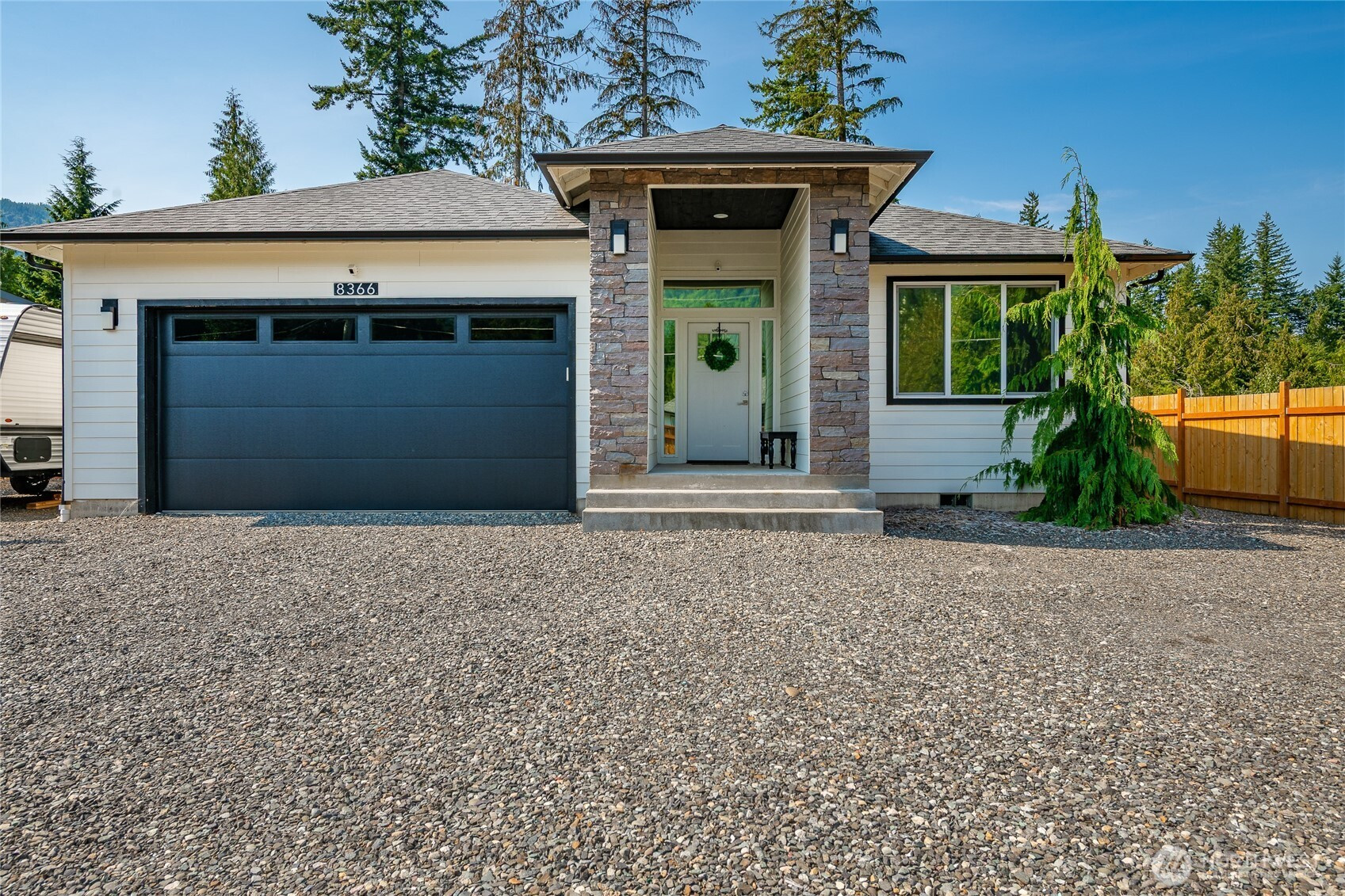 8366 Golden Valley Boulevard, Maple Falls, WA 98266