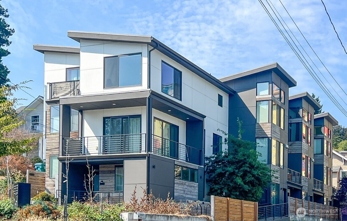 5031 35th Avenue S, Seattle, WA 98118