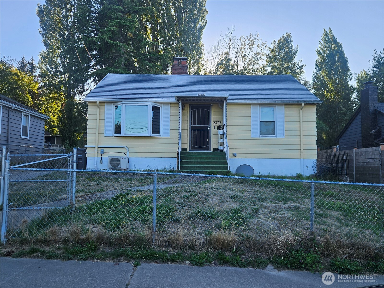 13727 37th Avenue S, Tukwila, WA 98166