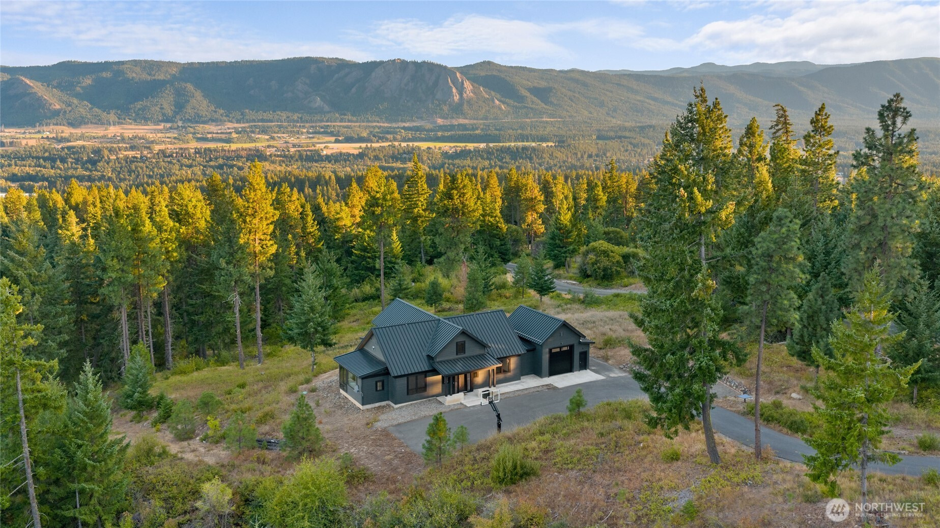 660 Horizon Ridge Dr, Cle Elum, WA 98922