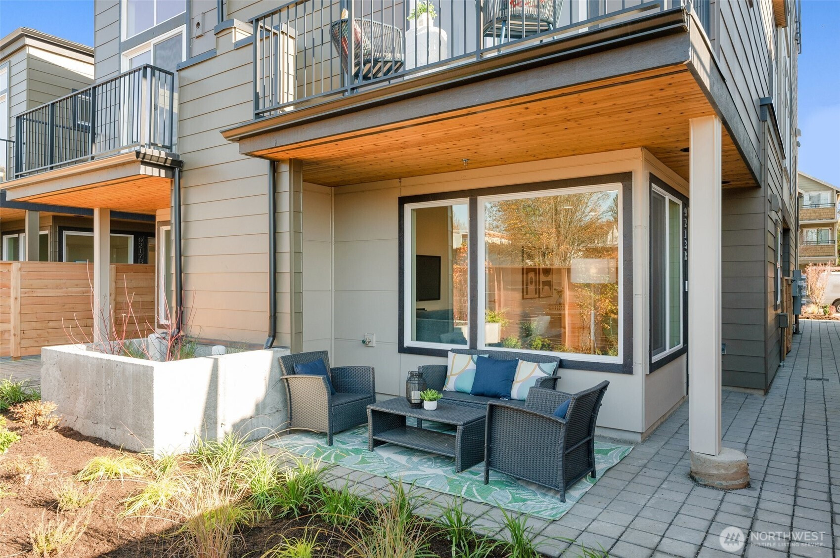 9215 B Densmore Avenue N, Seattle, WA 98103