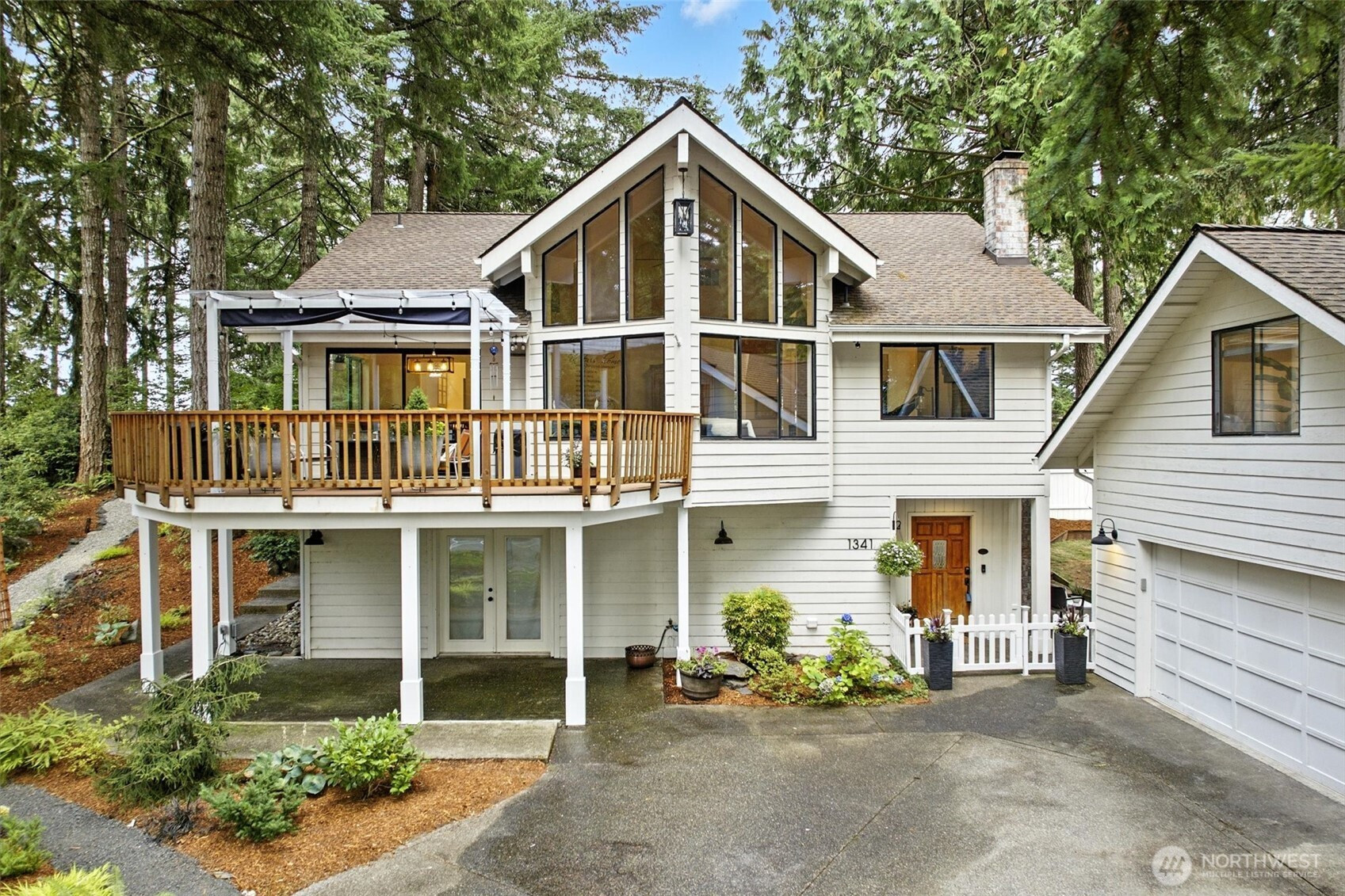 1341 E Old Ranch Road, Allyn, WA 98524