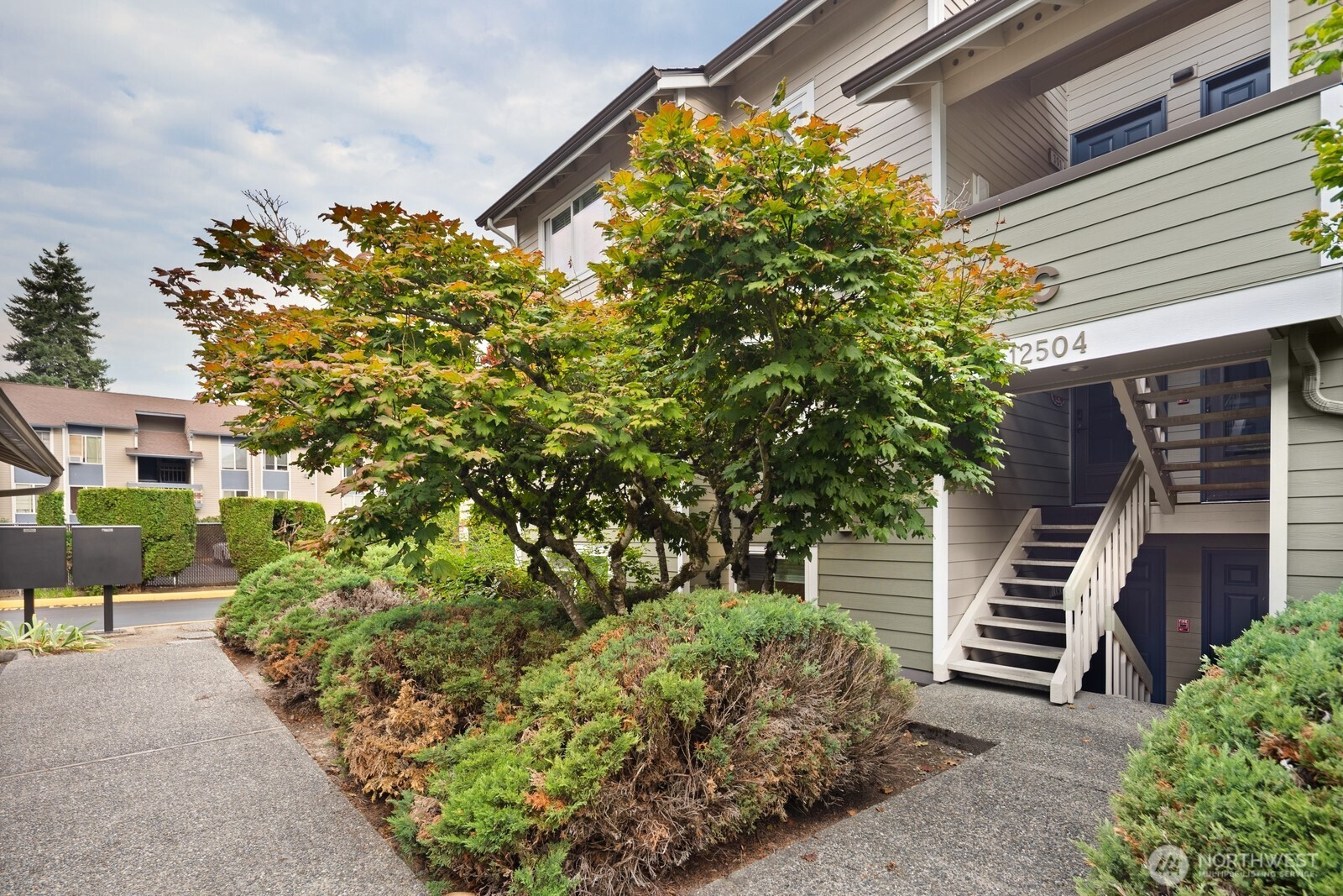 12504 NE 142nd Lane, Kirkland, WA 98034