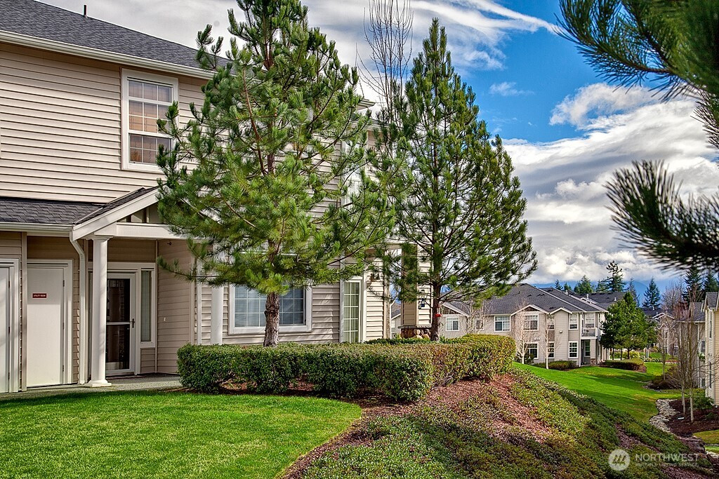 1855 Trossachs Boulevard SE, Sammamish, WA 98075