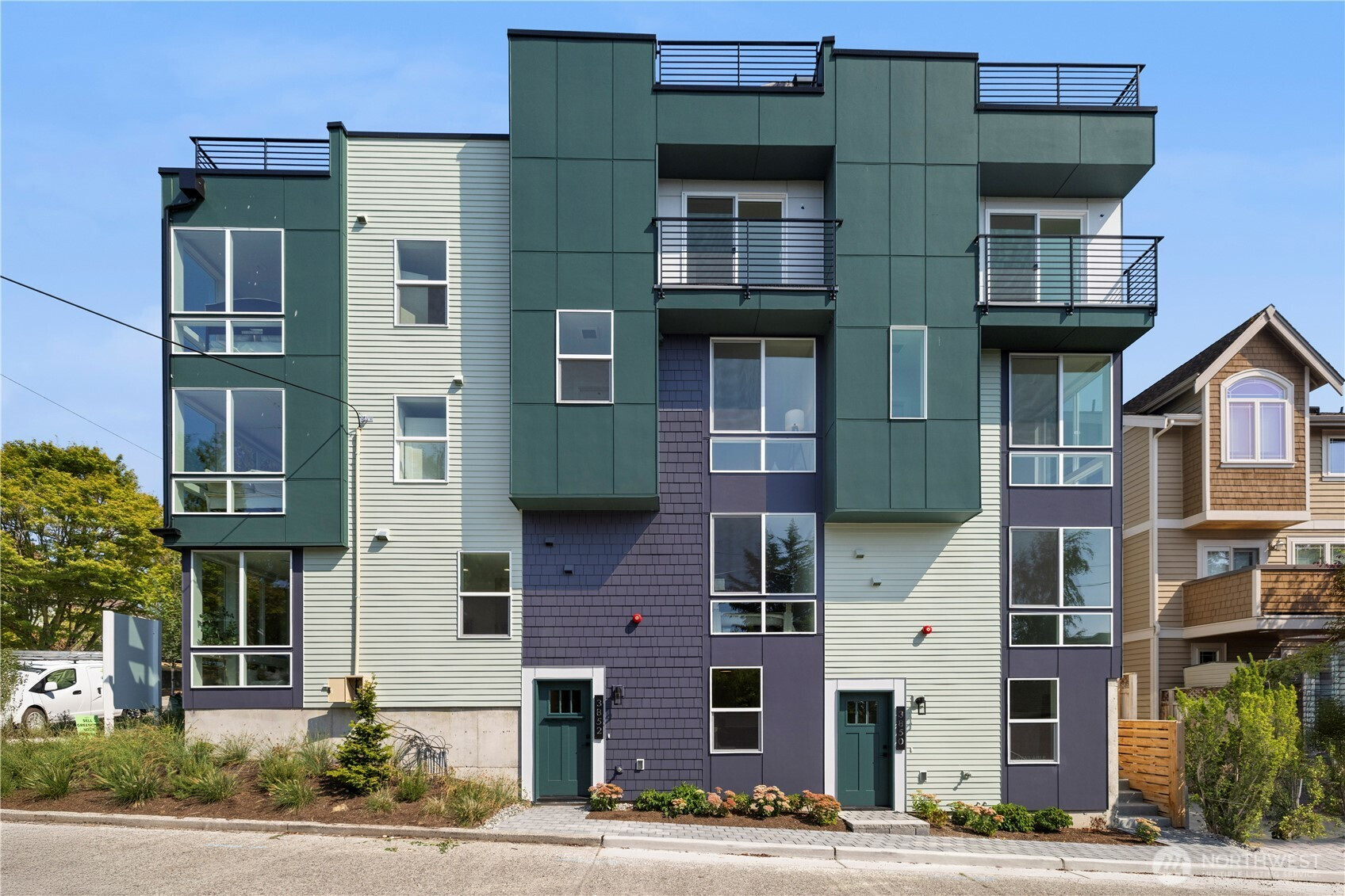 3852 Carr Place N, Seattle, WA 98103