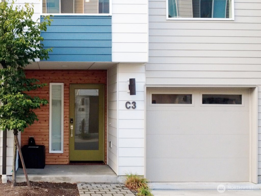 13706 Manor Way, Lynnwood, WA 98087