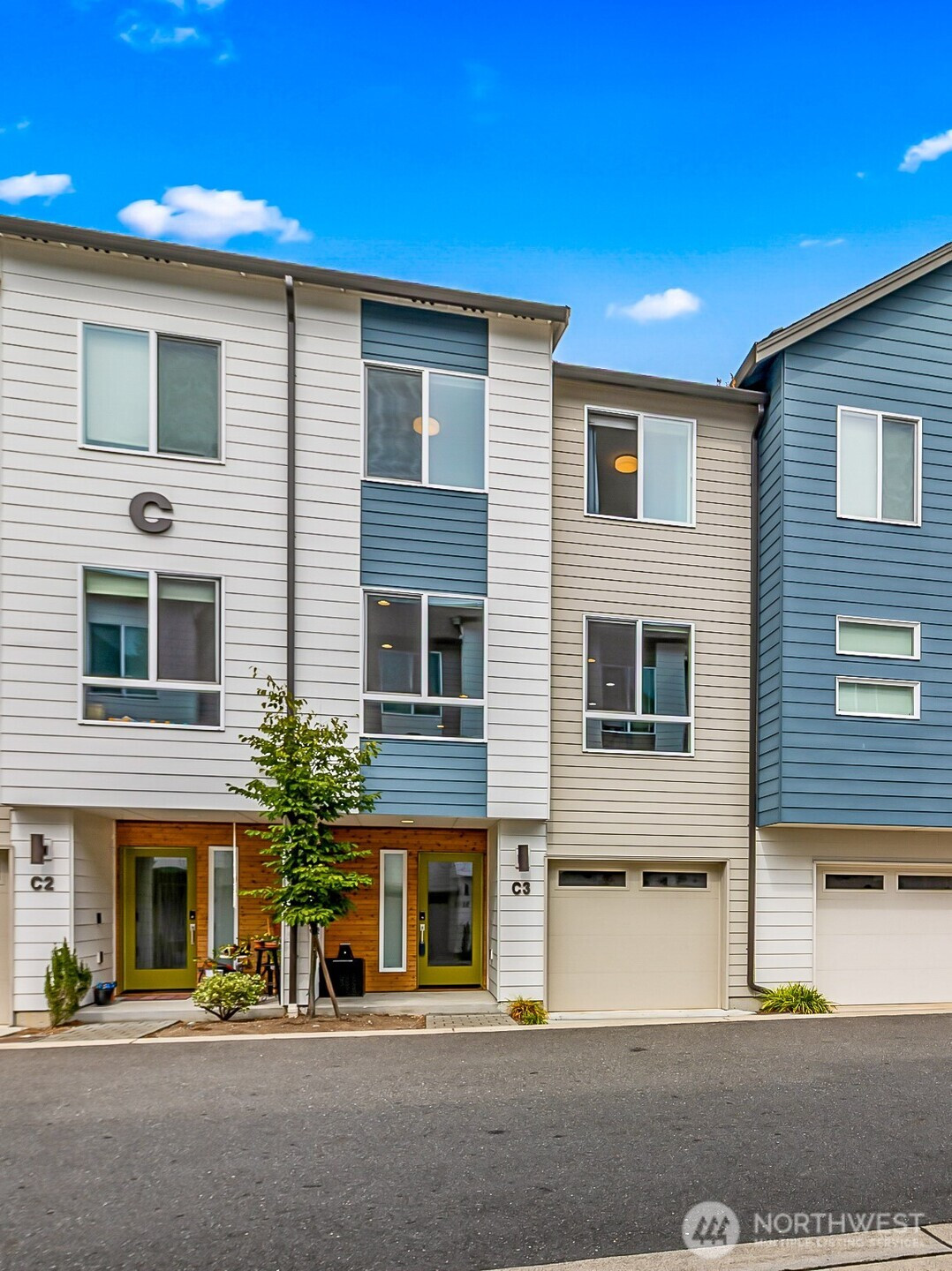 13706 Manor Way, Lynnwood, WA 98087