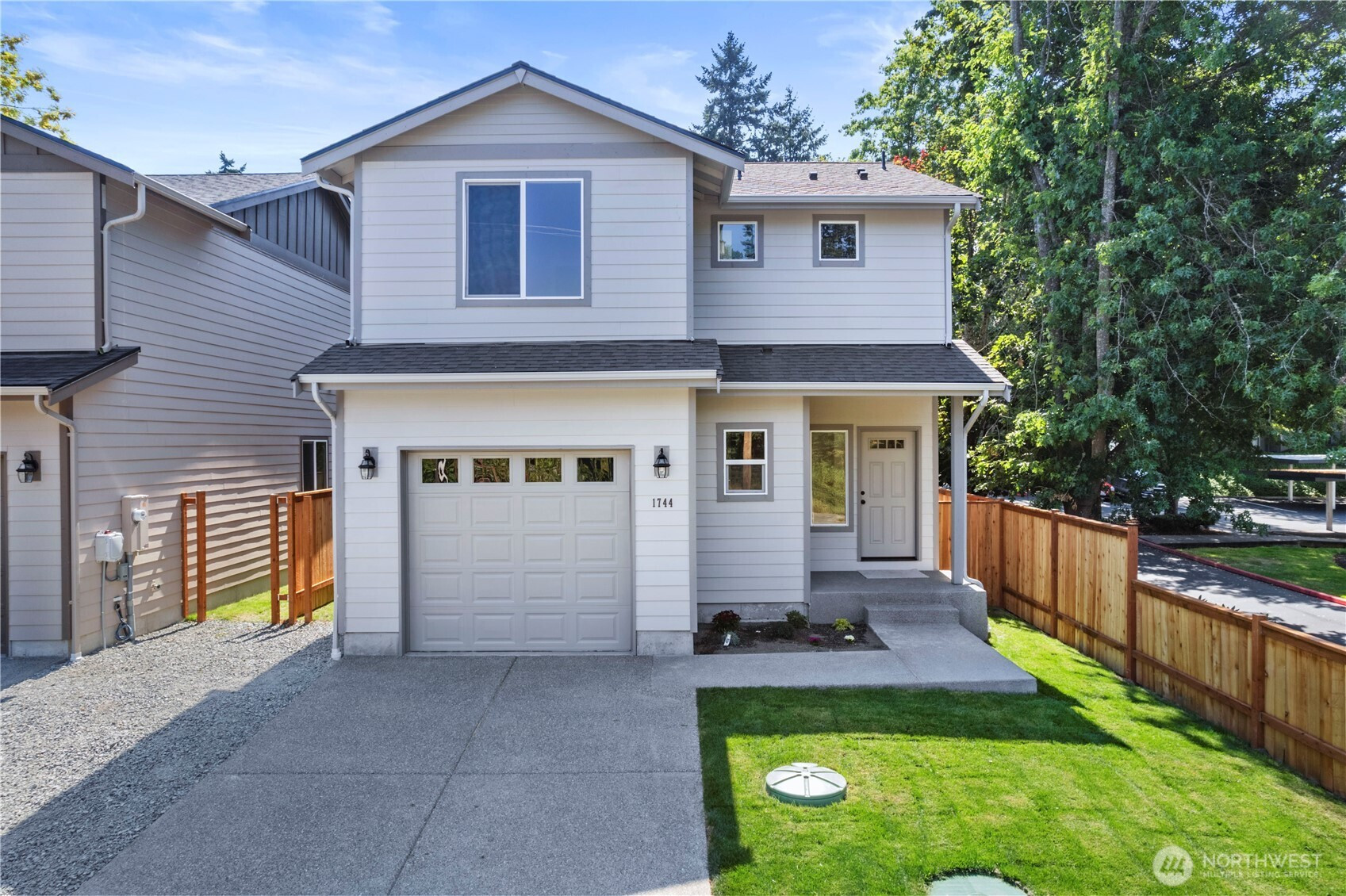 1744 112th Street S, Tacoma, WA 98444