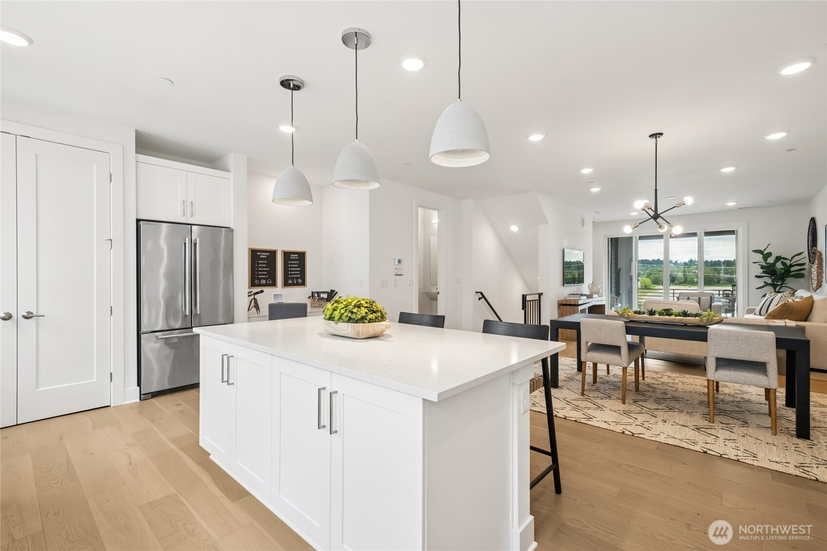 12257 137th Place NE, Redmond, WA 98052