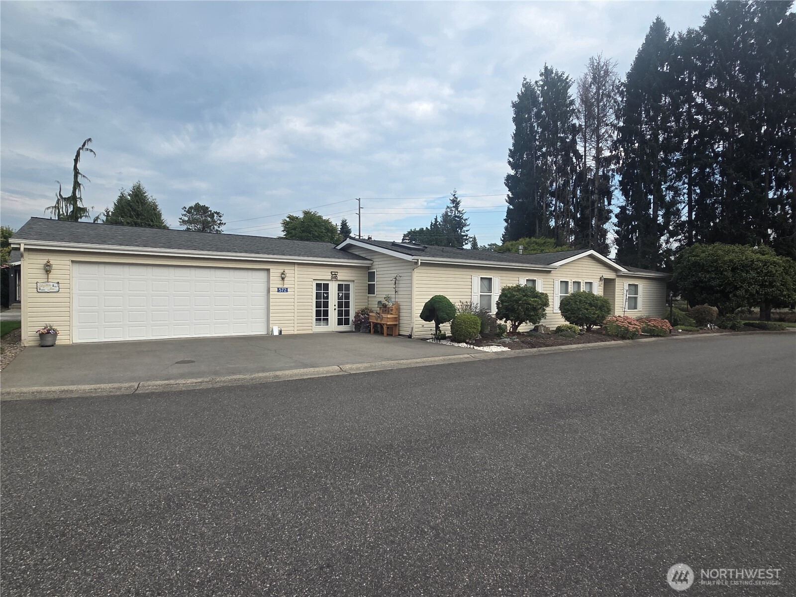 572 Andrew Drive, Burlington, WA 98233