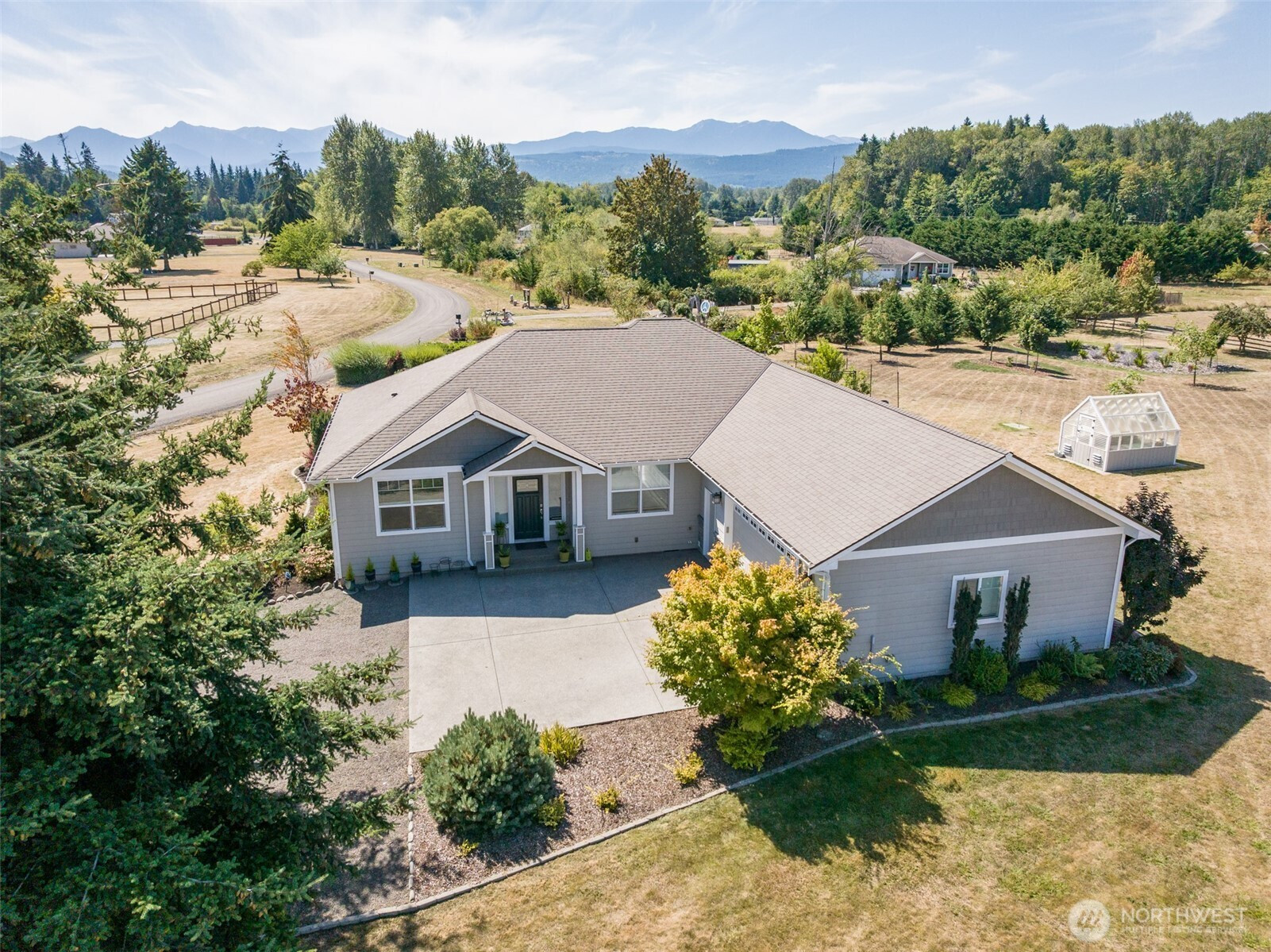 22 Star Flower Way, Sequim, WA 98382