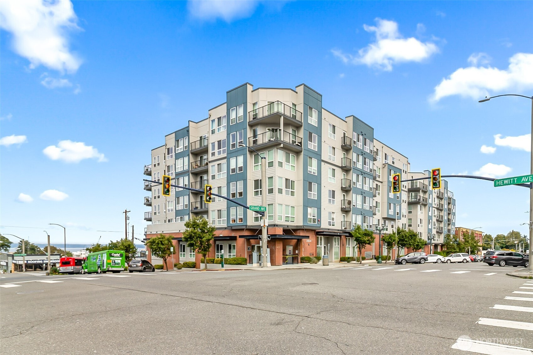 2824 Grand Ave, Everett, WA 98201