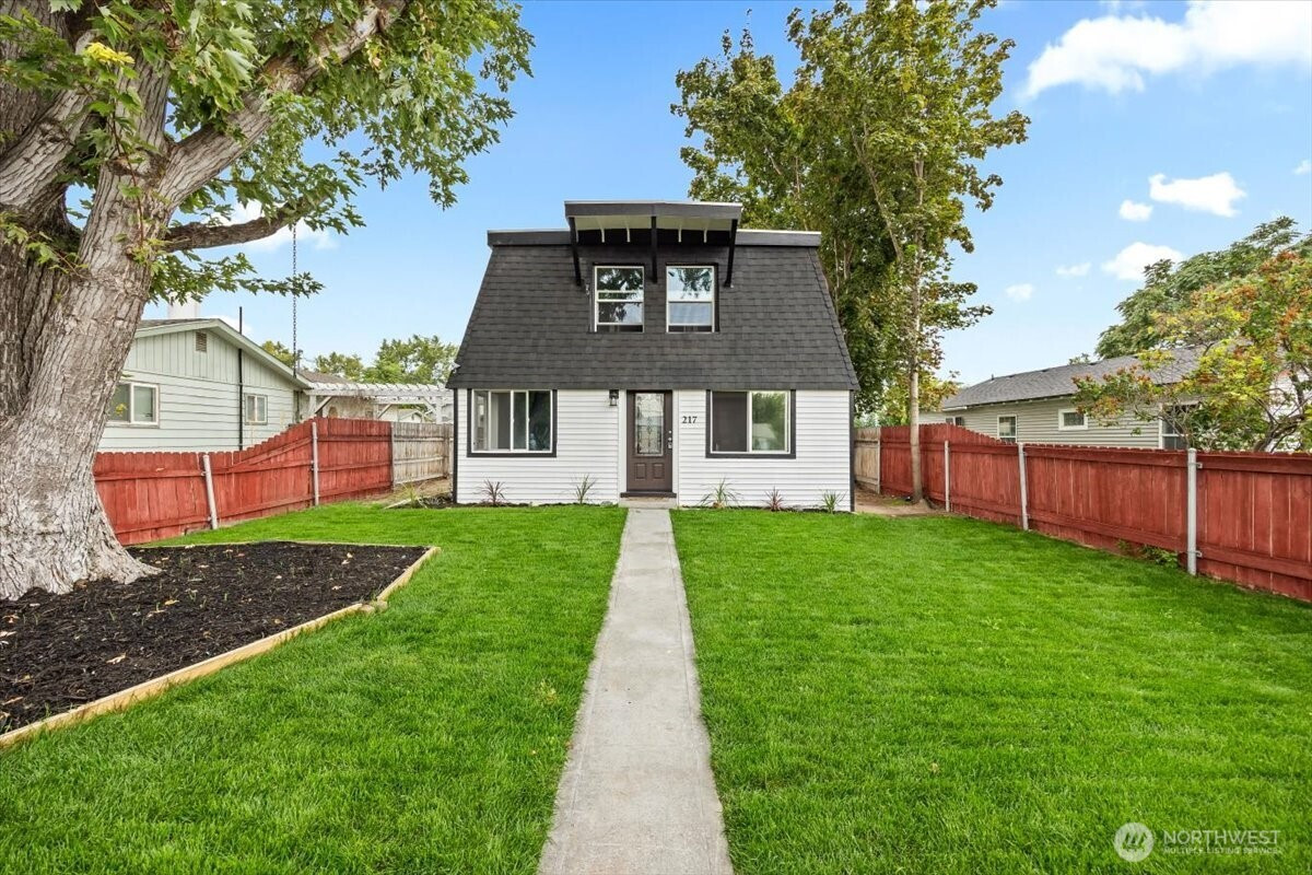 217 Birch Street, Burbank, WA 99323